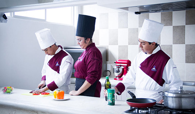 Cocina de presentación en Universidad Dorados